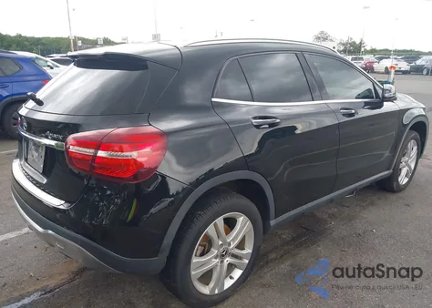 2020 Mercedes-Benz Gla 250 4Matic z USA, uszkodzony, nr VIN WDCTG4GB1LU027075